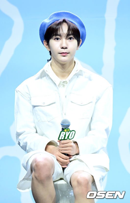[사진]NCT WISH 료, '반짝이는 눈망울' : 네이트 연예