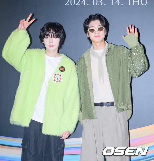 [사진]위너 김진우-이승훈,'함께 행사장 왔어요' : 네이트 연예