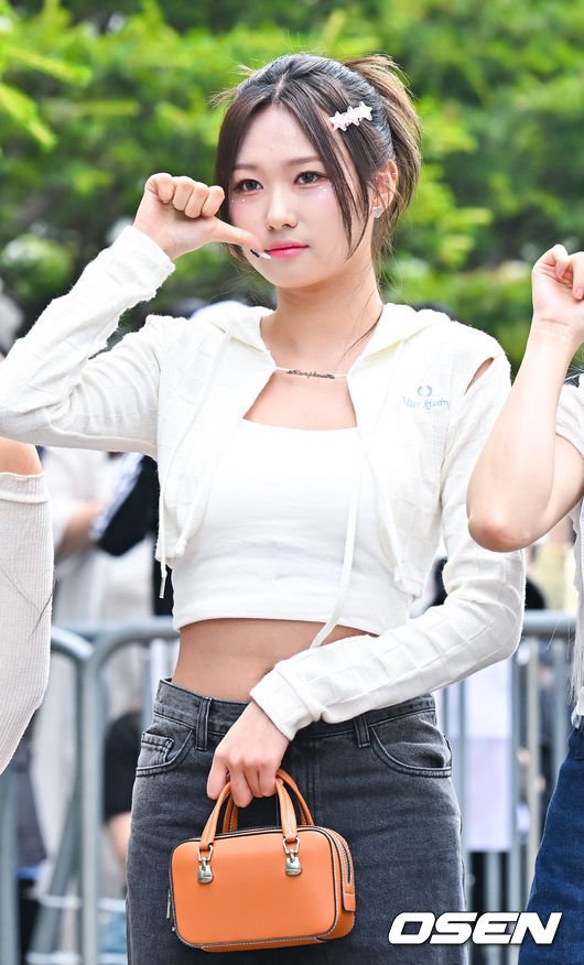 [사진]We;Na(위나) 은아,'상큼하게' : 네이트 연예