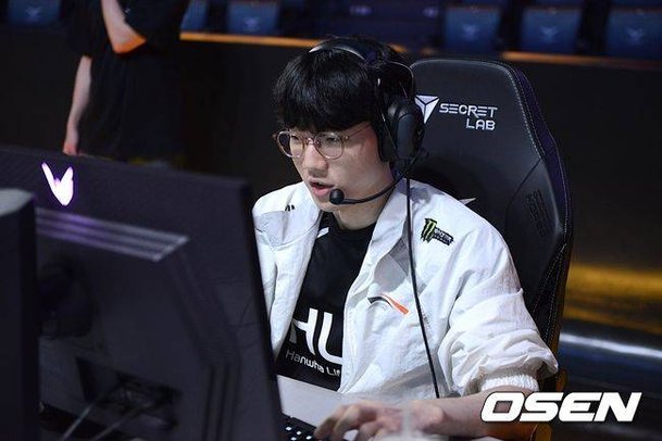 '바이퍼' 박도현, BLG 결승행 견인…2연속 퍼스트스탠드 출전 : 네이트 스포츠