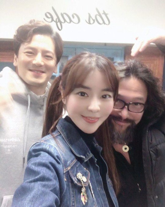 김규리, '경소' 안석환X이도엽과 훈훈 쓰리샷 