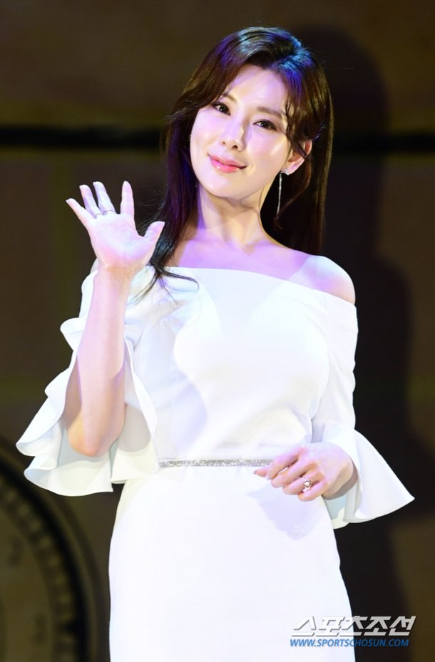 [공식] 뮤지컬 배우 정선아, 17일 오후 득녀…
