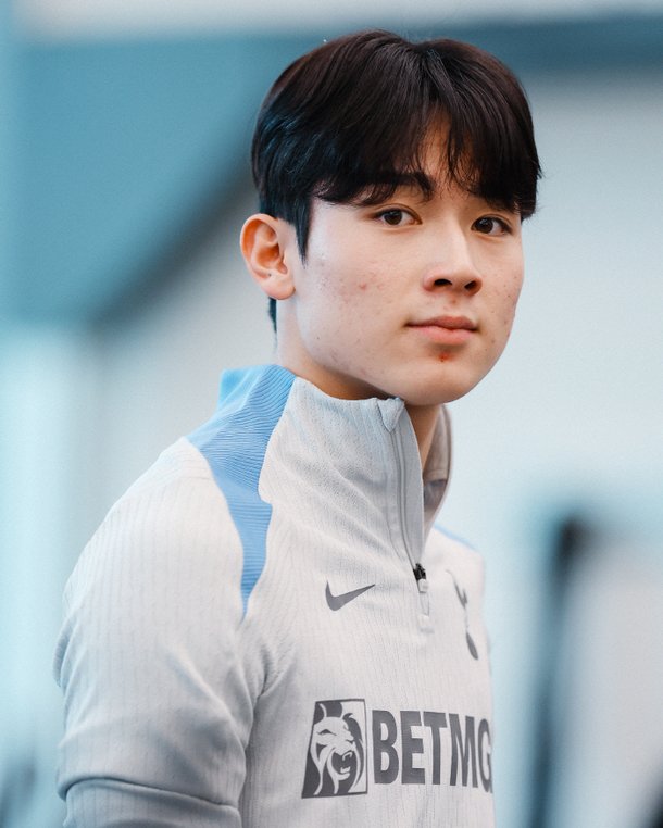 &amp;#39;아이고&amp;#39; 양민혁, 토트넘 데뷔 쉽지 않네…2년 연속 임대생 유력 &amp;quot;그럴 가능성 높다&amp;quot; : 네이트 스포츠