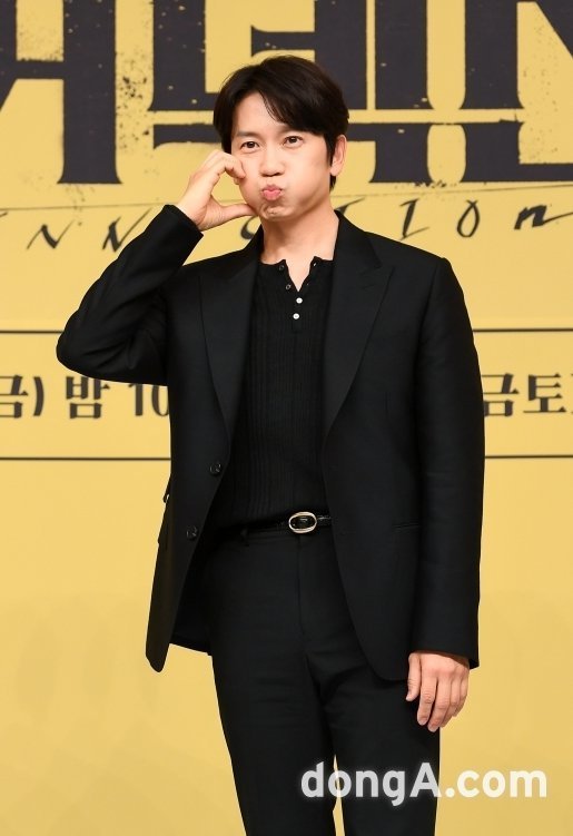 지성, 너무 귀여워 (커넥션)[DA포토] : 네이트 연예