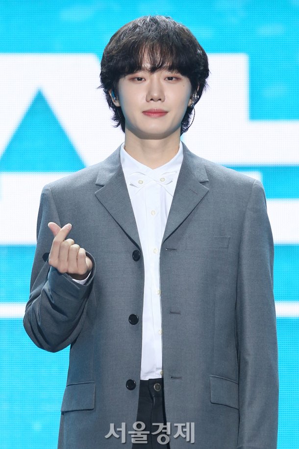 고막소년단 하현상, 떨고 있는 게 아니고 리듬 타는 중입니다 [SE★포토] : 네이트 뉴스