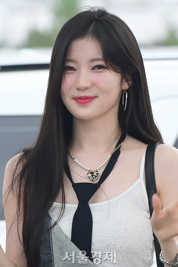 베이비몬스터 아사, 눈웃음에 심쿵! [SE★포토] : 네이트 연예
