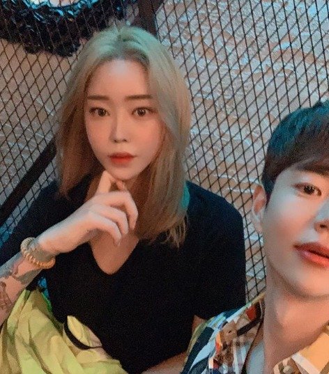 BJ 꽃자, '성매매' 인정 후 유튜브 방송 중지→SNS는 '활발' : 네이트 연예