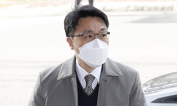 김진욱 