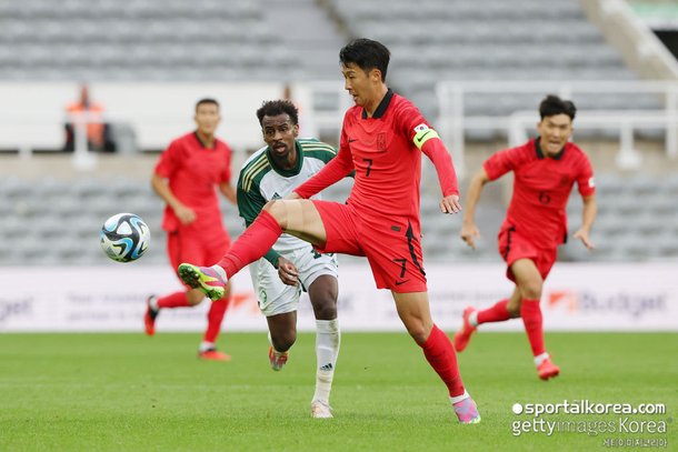 [사우디전] 조규성 결승골이 클린스만 감독 살렸다 대한민국 사우디 1 0 제압…벼랑 끝에서 6경기 만에 첫 승리 신고