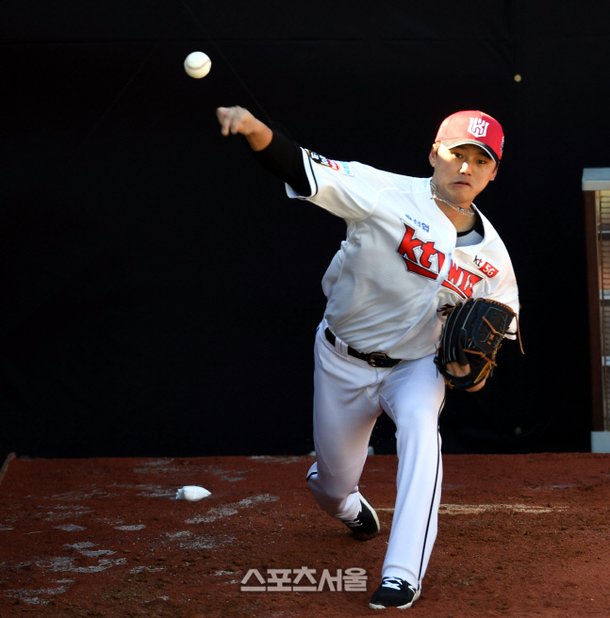 [포토] 역투하는 주권 : 네이트 스포츠
