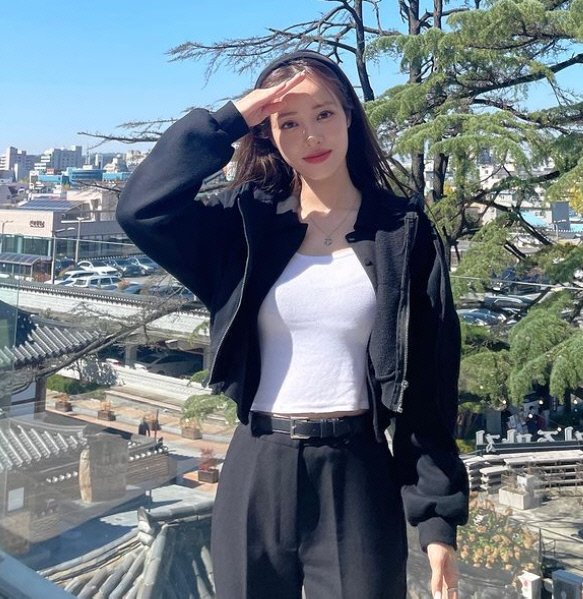 유깻잎, 체중계 적힌 숫자 보니?…바람 불면 날아갈 듯한 몸무게 : 네이트 연예