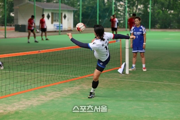 女축구 최초 분데스리거→'족구 국대' 변신…심서희 