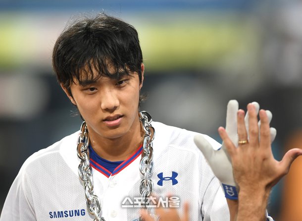 [공식] 이재현·김현준 나란히 1억4000만원…삼성, 2024 연봉계약 완료 : 네이트 스포츠