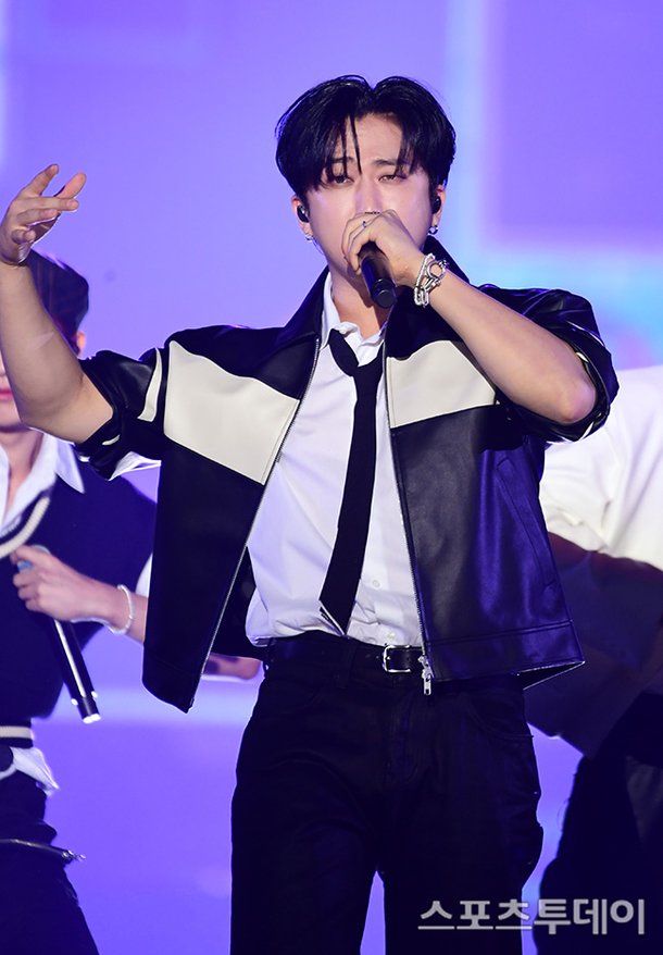 [ST포토] 스트레이키즈 창빈, 무대를 장악하자 : 네이트 연예