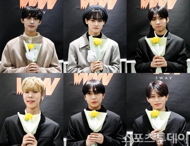 [ST포토] 꽃을 든 '3WAY' : 네이트 연예