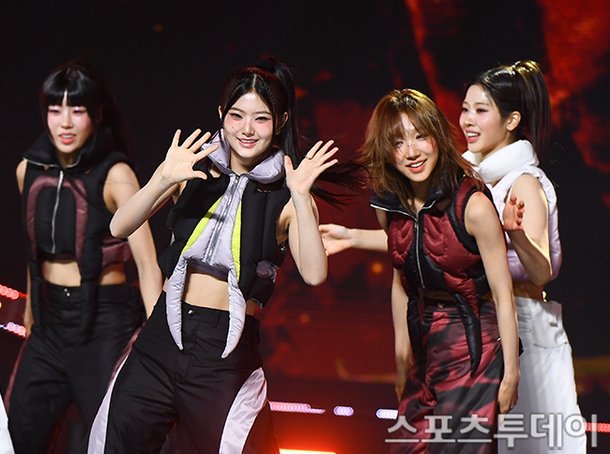 [ST포토] 켈리-엠마, '안녕~' : 네이트 연예