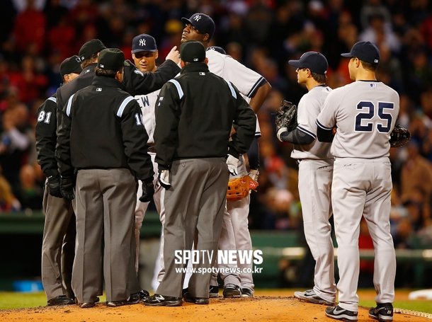 [이현우의 MLB+] 파인타르 규제를 둘러싼 '불편한 진실' : 네이트 스포츠