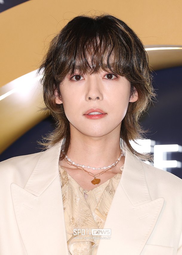 [포토S] 위너 김진우, 중성적인 매력 : 네이트 연예