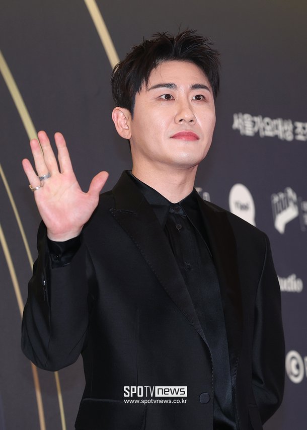 [포토S] 영탁, '서울가요대상 왔어요~' : 네이트 연예