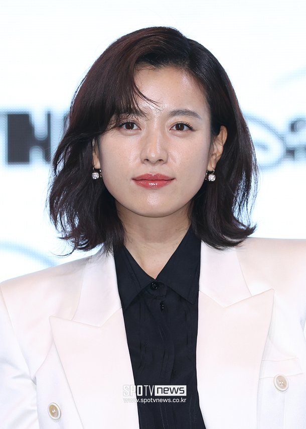[포토S] 한효주, 달라진 분위기 : 네이트 연예