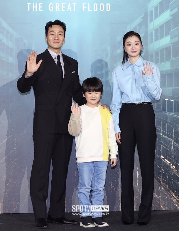 [포토S] 박해수-김다미-권은성, '가족사진 느낌' : 네이트 연예
