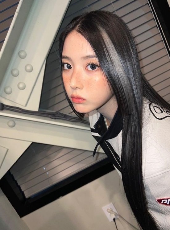 엔믹스 지우, 젖살 빠지고 미모 UP…요즘 아이돌 중 제일 예뻐 [스타★샷] : 네이트 연예