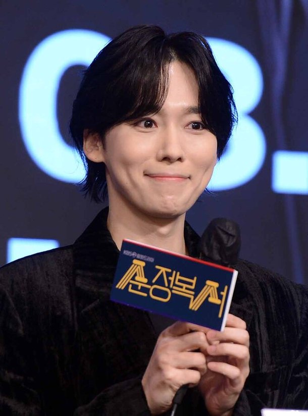 [SW포토]'귀여운 표정' 김진우 : 네이트 연예