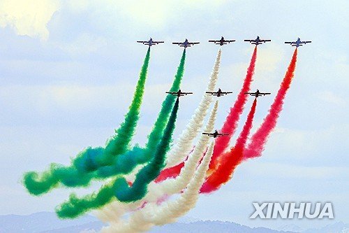 ITALY-RIVOLTO-AIRSHOW-FRECCE TRICOLORI : 네이트 뉴스