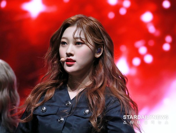 [S포토] 이달의소녀 최리, '피부미인 최리' : 네이트 연예