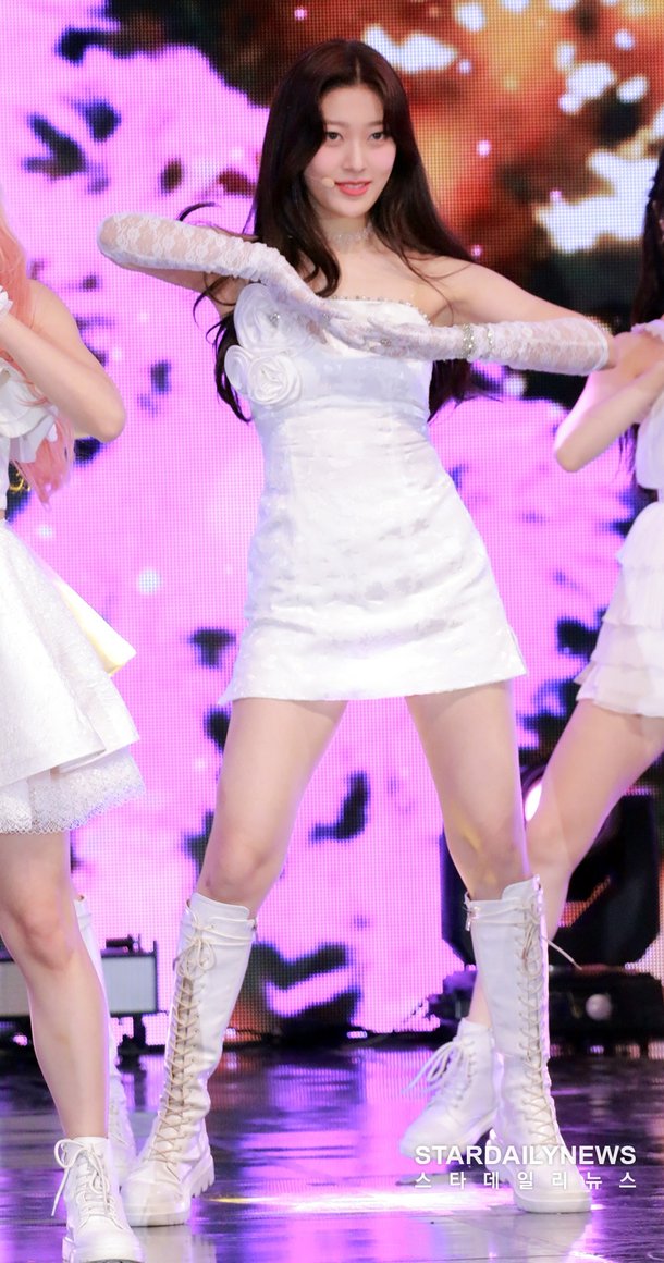 [S포토] 이달의소녀 최리, '반짝반짝' : 네이트 연예