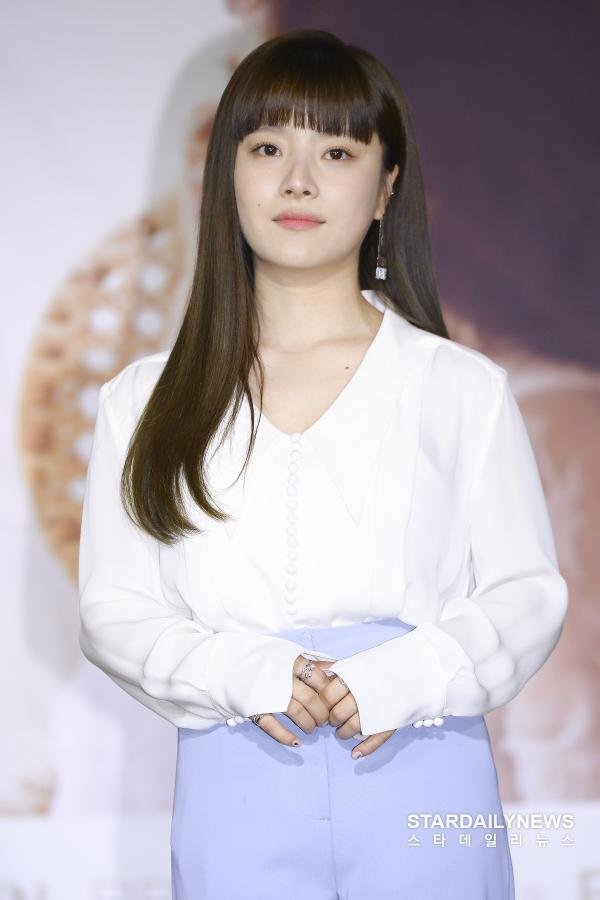 가수 벤, 이욱 W재단 이사장과 이혼…
