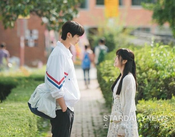 '선재 업고 튀어' 대중 관심↑…변우석, 드라마 배우 트렌드지수 1위 : 네이트 뉴스