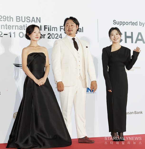 [S포토] 장선-이유준-한아름, '우리는 아이 엠 러브~' (부산국제영화제) | 아이돌24시 : 네이트 연예