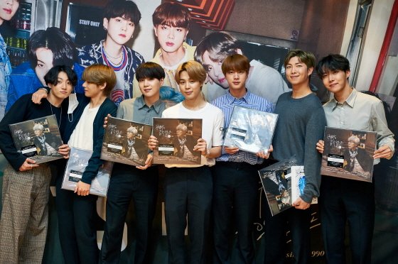 방탄소년단, '배철수의 음악캠프' 출연 비하인드컷 공개 : 네이트 연예