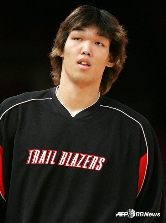 '한국인 유일 NBA 경험' 하승진, 친정팀 포틀랜드 해설 맡는다! : 네이트 스포츠