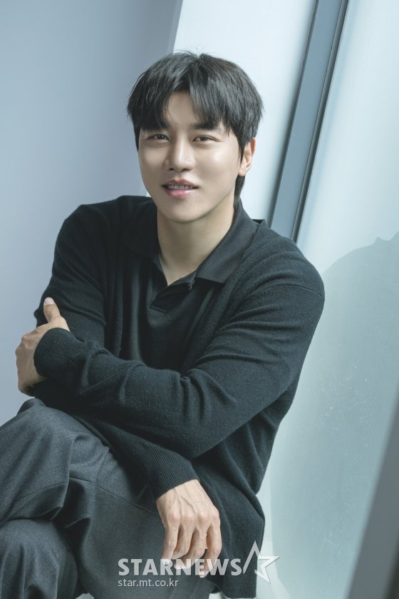 음문석 '부드러운 미소'[★포토] : 네이트 뉴스