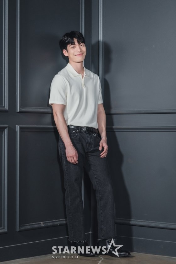 위하준 '미소가 멋진 남자' [★포토] : 네이트 연예