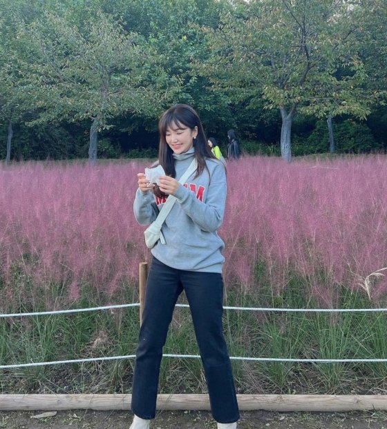 '나는 솔로' 9기 옥순, 91년생과 열애중? 시선강탈 '예쁨주의'[스타IN★] : 네이트 연예