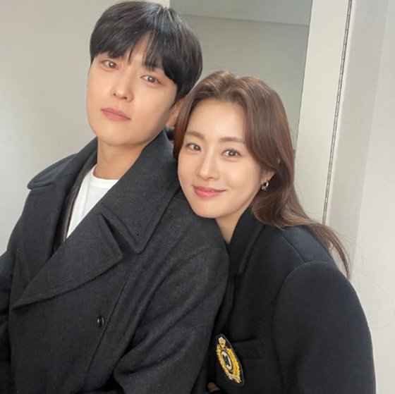 강소라, 다정한 커플 사진…'♥한의사 남편' 질투하겠네 : 네이트 뉴스