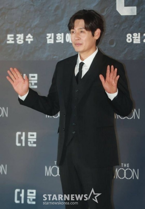 저승 이어 달로…'더 문', 설경구X도경수 손잡고 도전장 [종합] : 네이트 연예