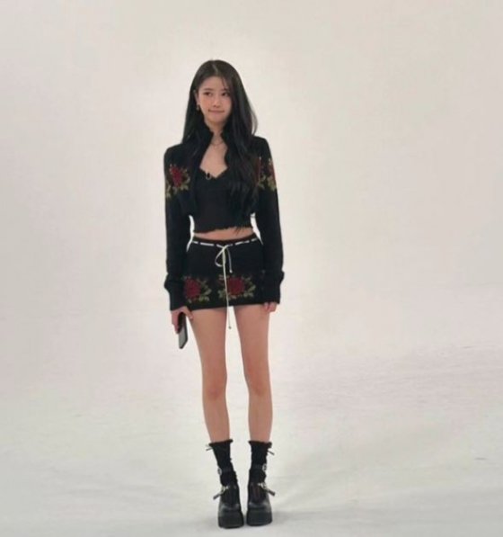 미주, 쭉 뻗은 11자 각선미 자랑…아이돌 대표 슬렌더 몸매[스타IN★] : 네이트 연예