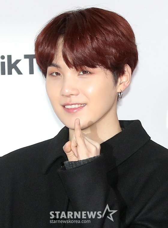 BTS 슈가 또 거짓말…집 앞 아닌 인도서 음주 측정 [종합] | 아이돌24시 : 네이트 연예