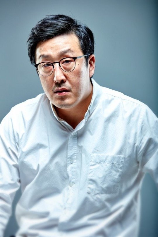 Hyun Bong-sik como Myung-su em Ratoeira