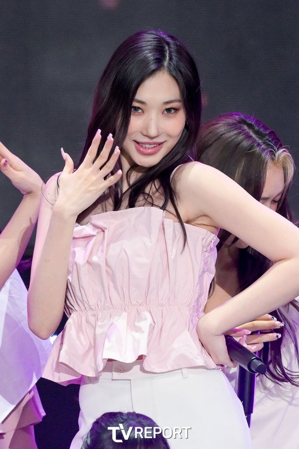 [T포토] 진희 '매혹의 눈빛' : 네이트 연예