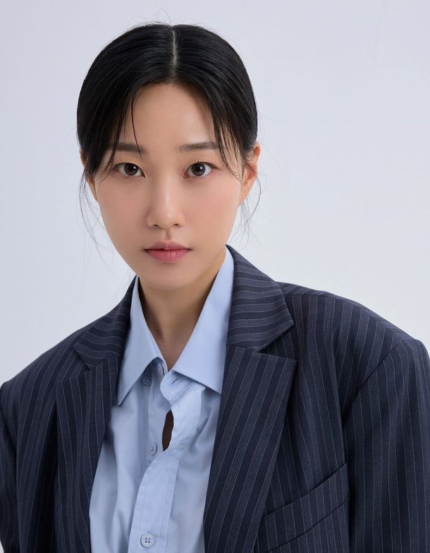 하윤경 