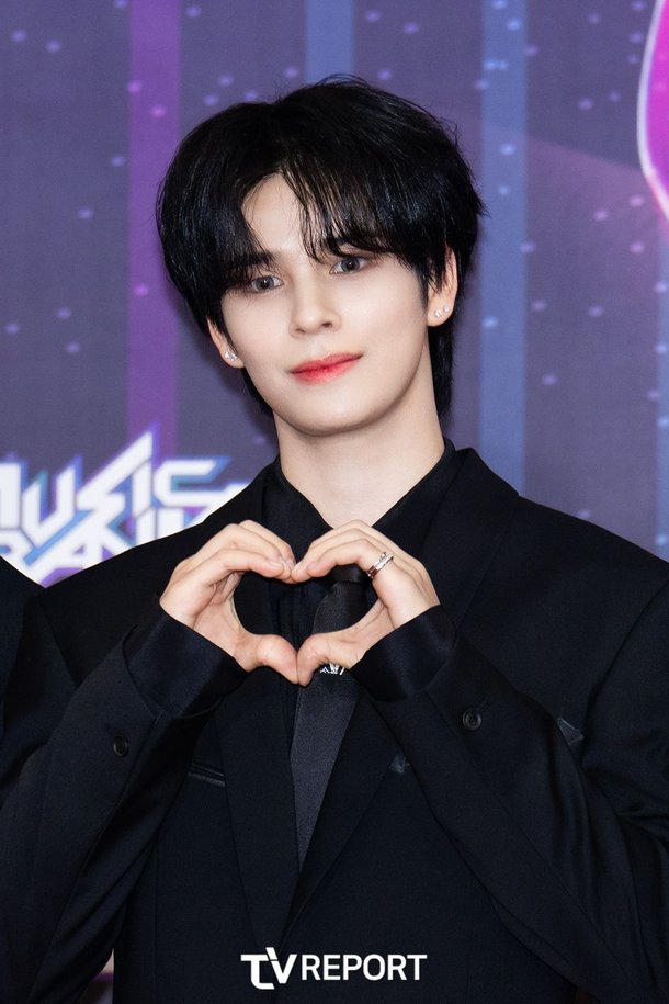 [T포토] 세림 '러비티 향한 하트' : 네이트 연예