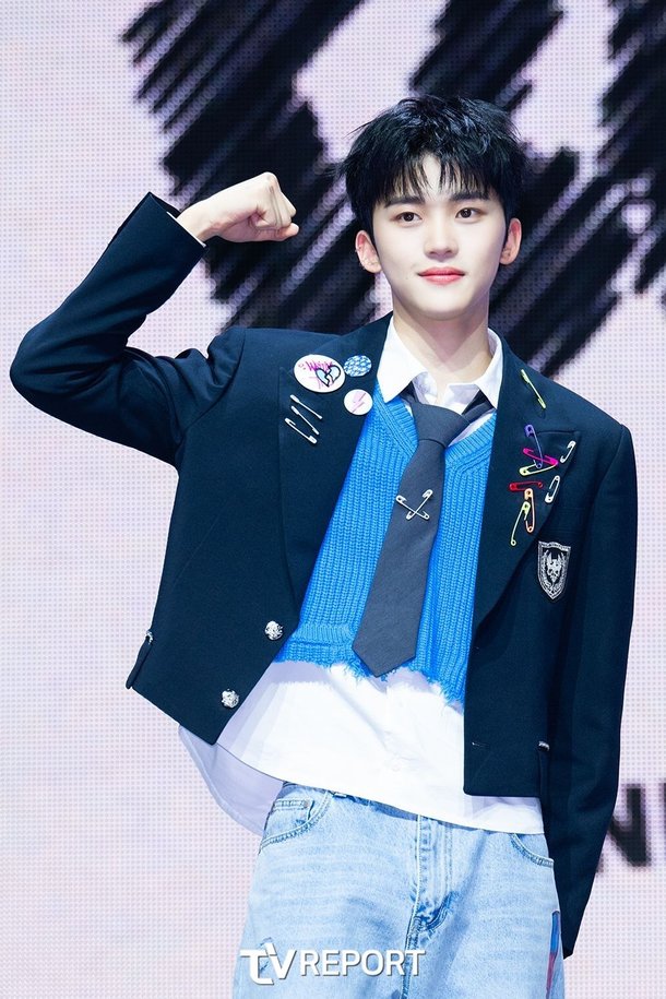 [T포토] 도현 '내가 지켜줄게' : 네이트 연예