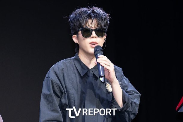 [T포토] 케이브 현 '블랙의 시크' : 네이트 연예