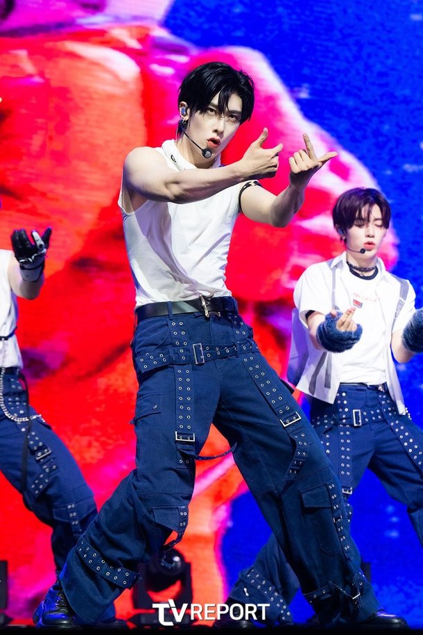 [T포토] 제로베이스원 리키 '눈빛이 서사다' : 네이트 연예