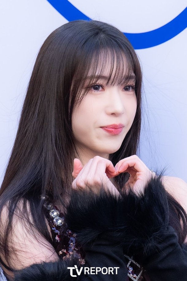[T포토] 로켓펀치 수윤 '애교는 필수' : 네이트 연예